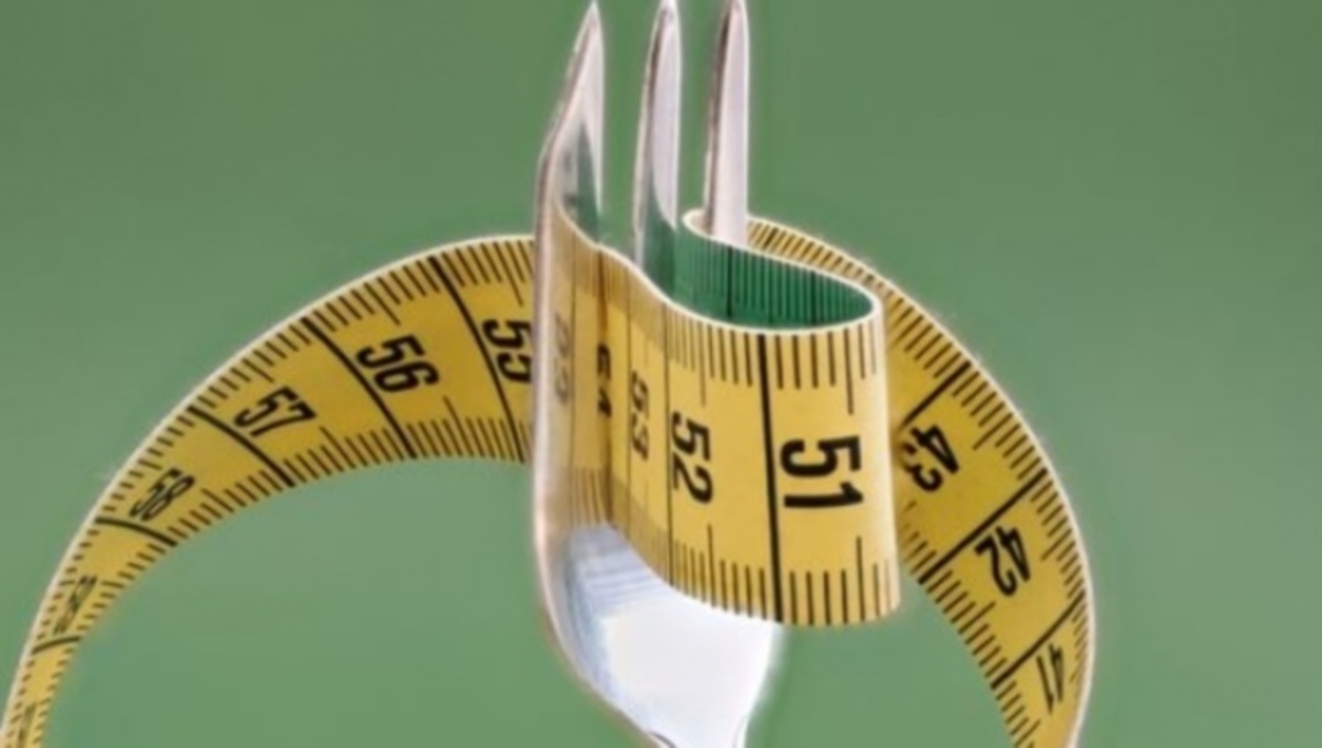 Αυτά είναι τα είδη φρούτων και λαχανικών που μας αδυνατίζουν περισσότερο