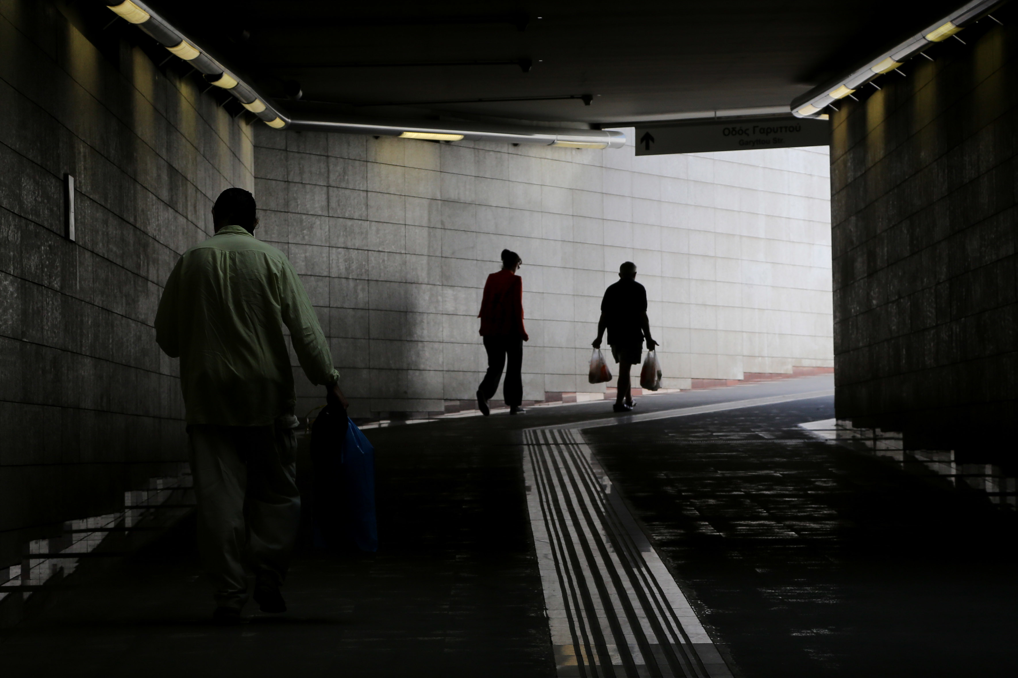 Eκτοξεύτηκε η παιδική φτώχεια – Σε άθλια οικονομική κατάσταση το 1/3 των Ελλήνων