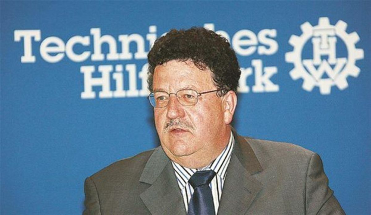 Φούχτελ: Οι Έλληνες σε λίγες μέρες θα αποφασίσουν για τη τύχη της χώρας