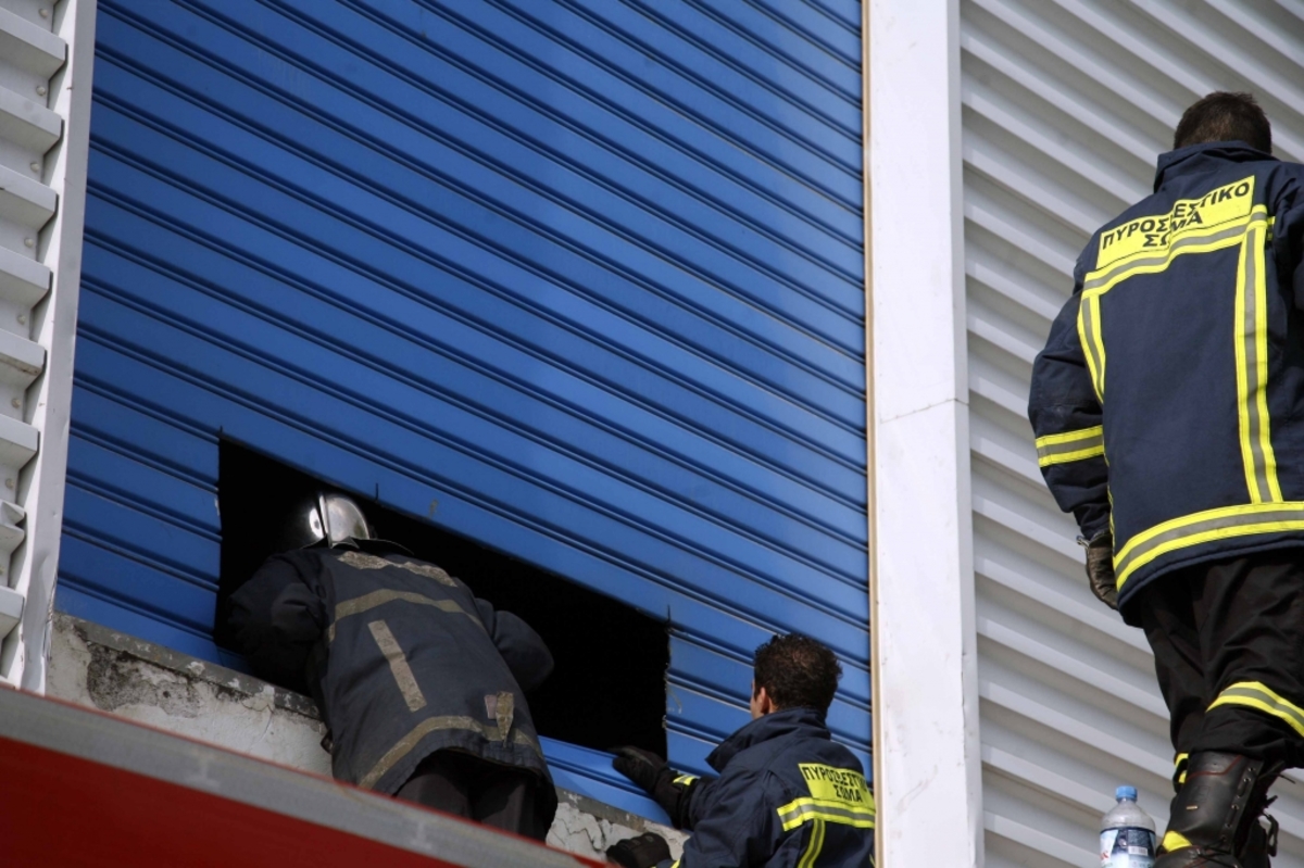 Συναγερμός από φωτιά στα ΤΕΙ Πειραιά