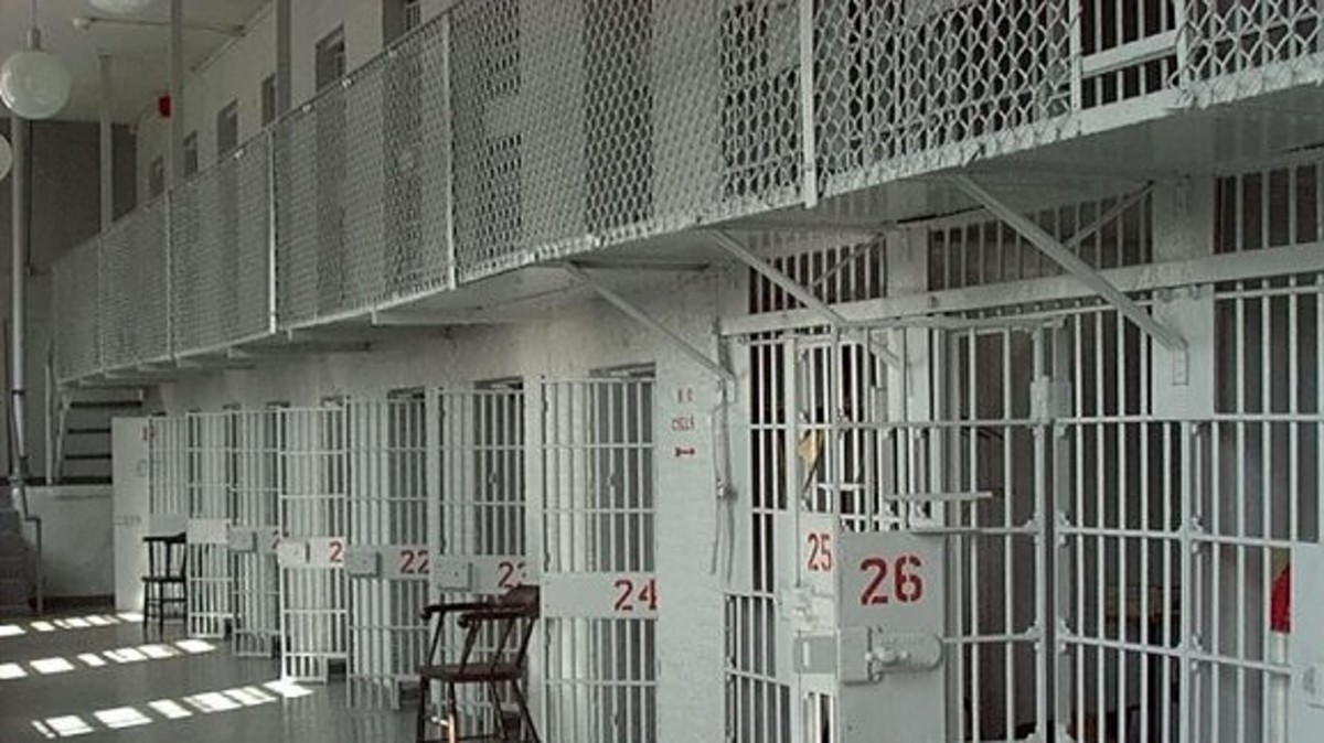 Κεντρικές Φυλακές ώρα μηδέν! Κατάδικος έσπασε στο ξύλο γνωστή Κύπρια ηθοποιό