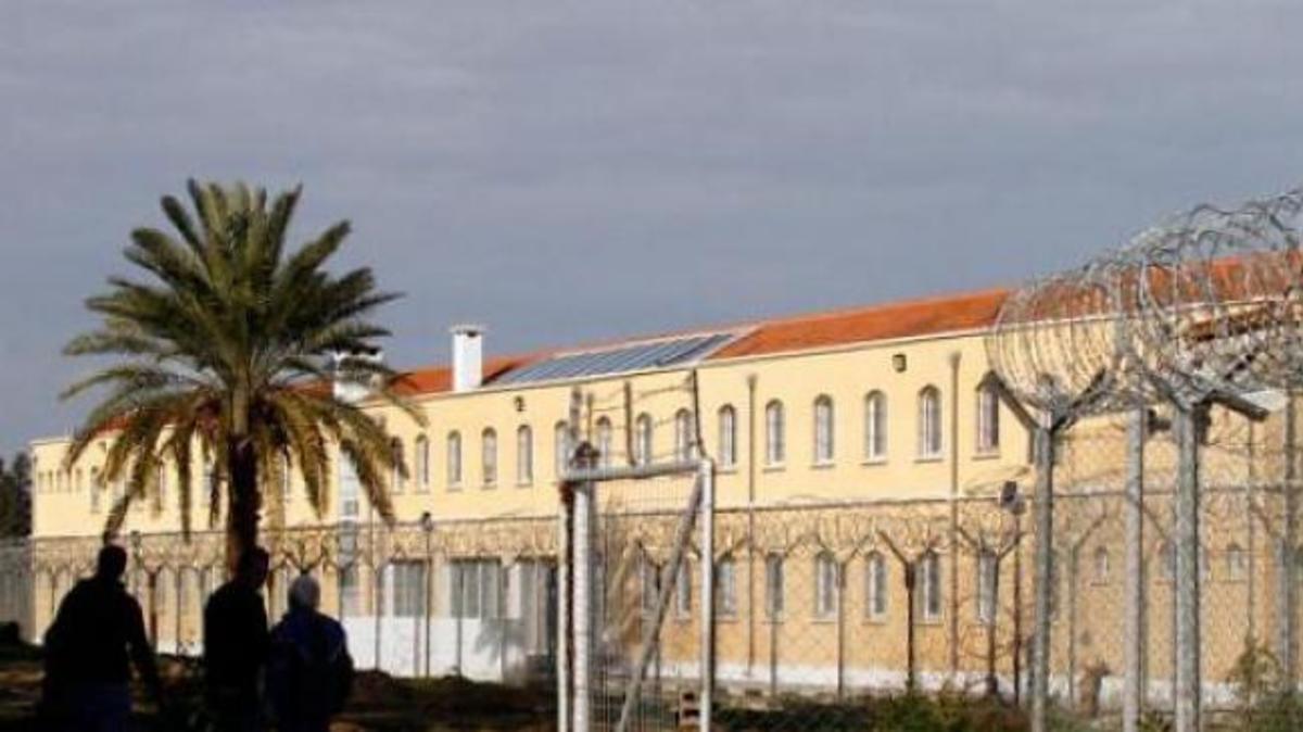 Ανθρωποκυνηγητό για δραπέτη των Κεντρικών Φυλακών – Έπεσαν πυροβολισμοί