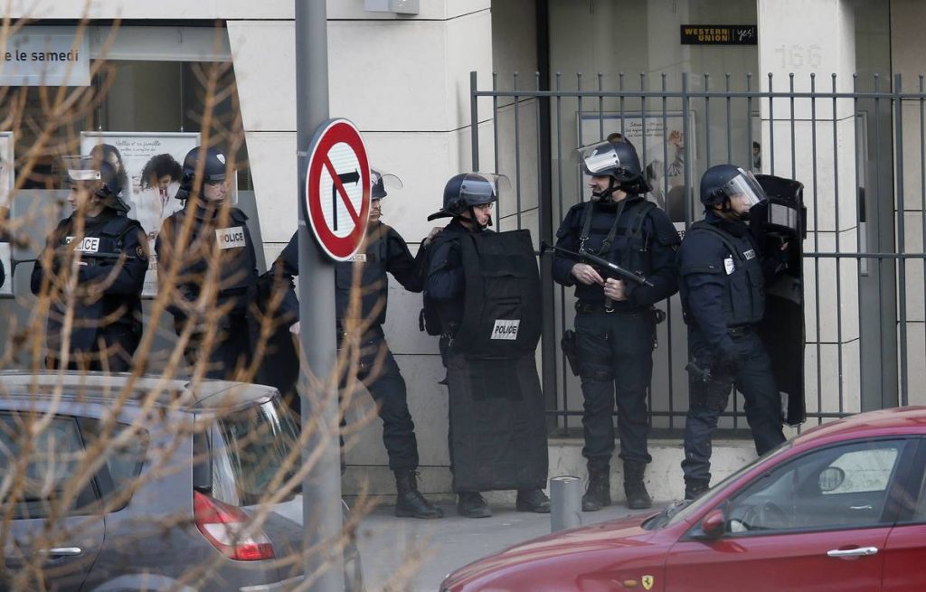 Γαλλία: Δεν σχετίζονται με τρομοκρατία οι πέντε Τσετσένοι