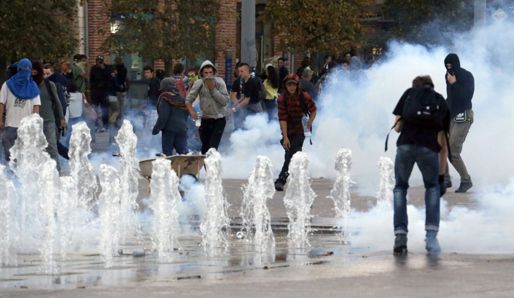 Κινητοποιήσεις μαθητών και στο Παρίσι – Διαμαρτύρονται για τον θάνατο διαδηλωτή