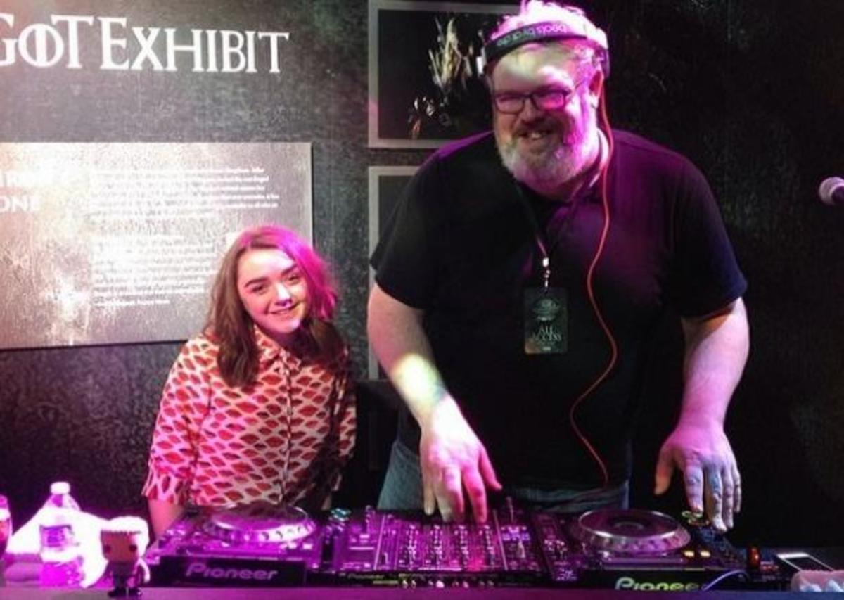 Δειτε τους πρωταγωνιστές του «Game Of Thrones» εκτός γυρισμάτων