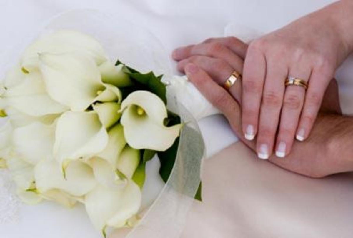 Στήνουν “λευκούς” γάμους για άδειες παραμονής!