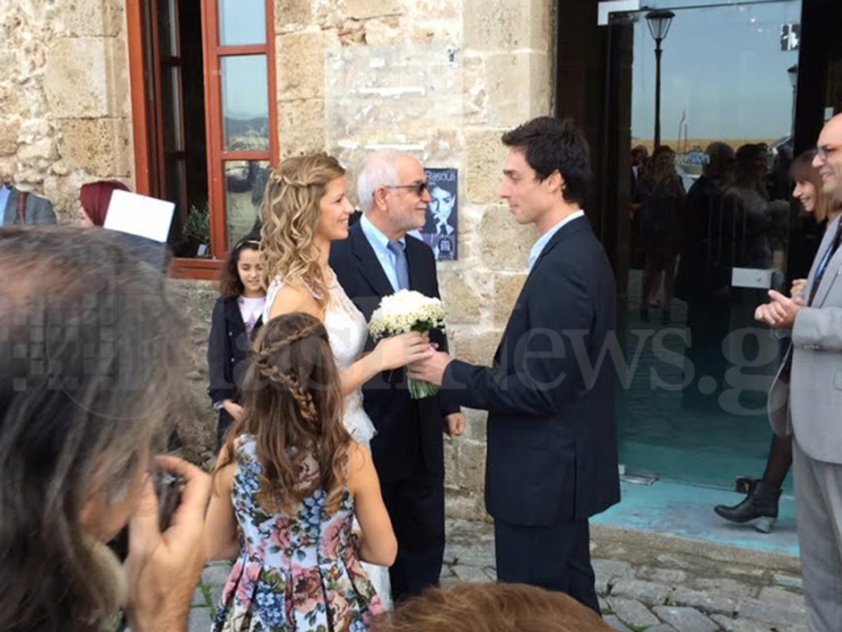 Χανιά: Ρομαντικός γάμος της κόρης γνωστής επιχειρηματία στην παλιά πόλη (ΦΩΤΟ)