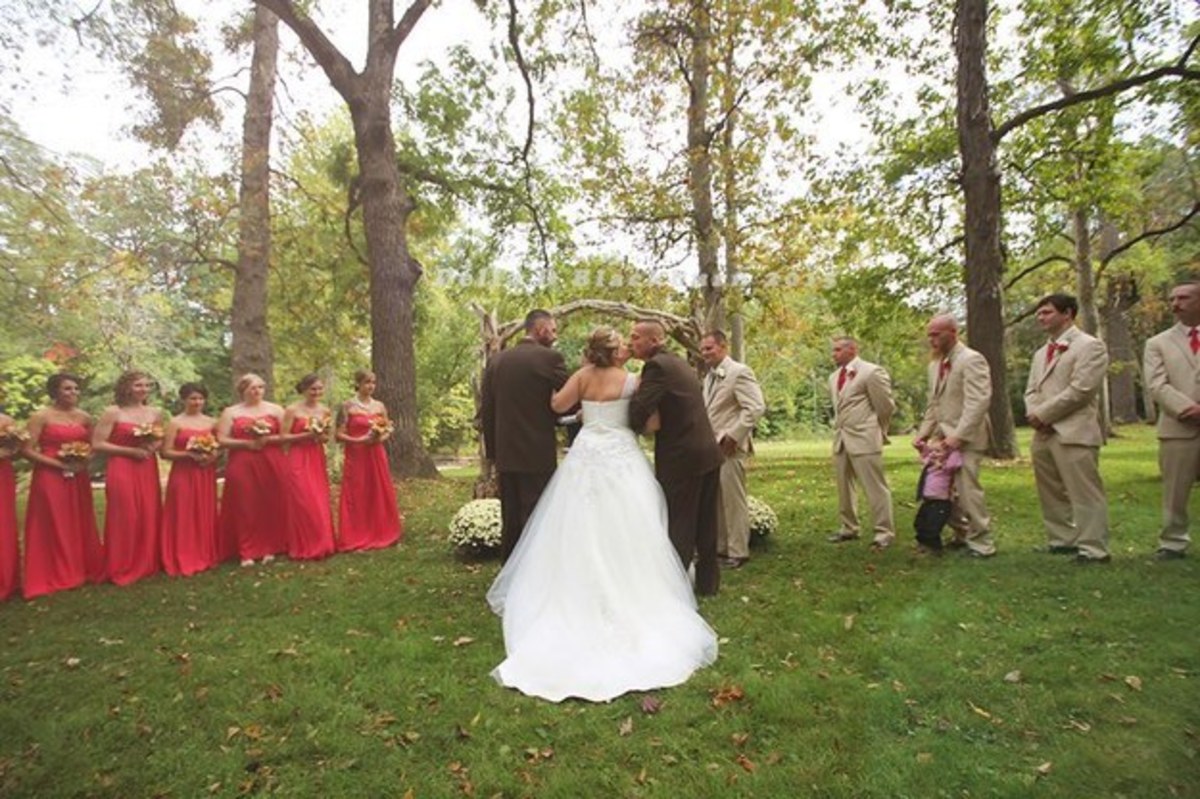 Η γαμήλια φωτογραφία που έγινε… viral και συγκίνησε