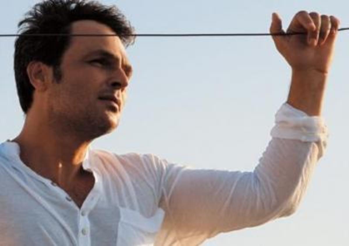 Χόρεψε με σπασμένο χέρι!