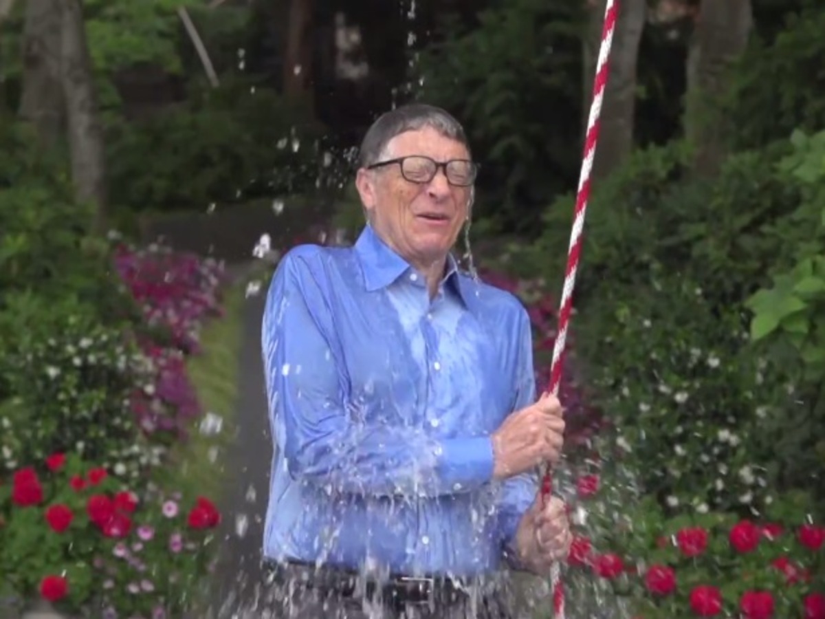 Η “απάντηση” του Bill Gates στον Mark Zuckerberg για το «Ιce bucket challenge»