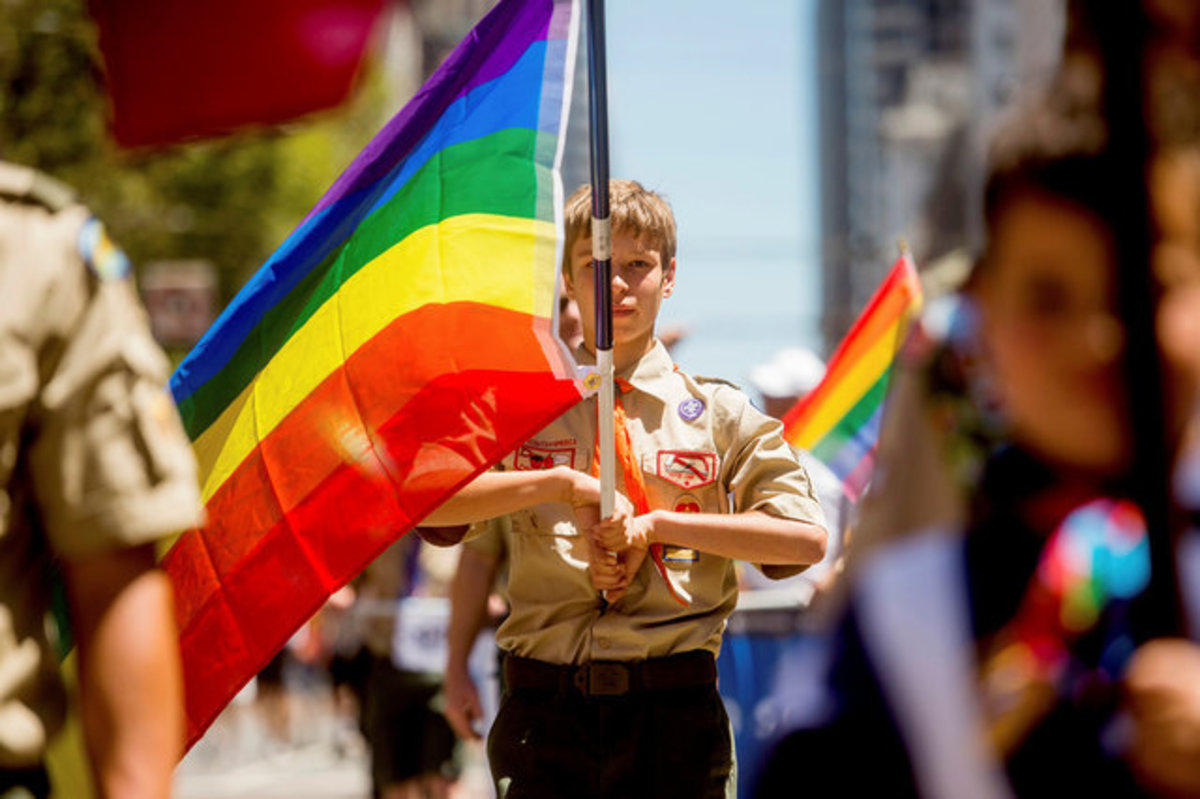 Δικαστήριο αναγνωρίζει την υιοθεσία παιδιών από γκέι