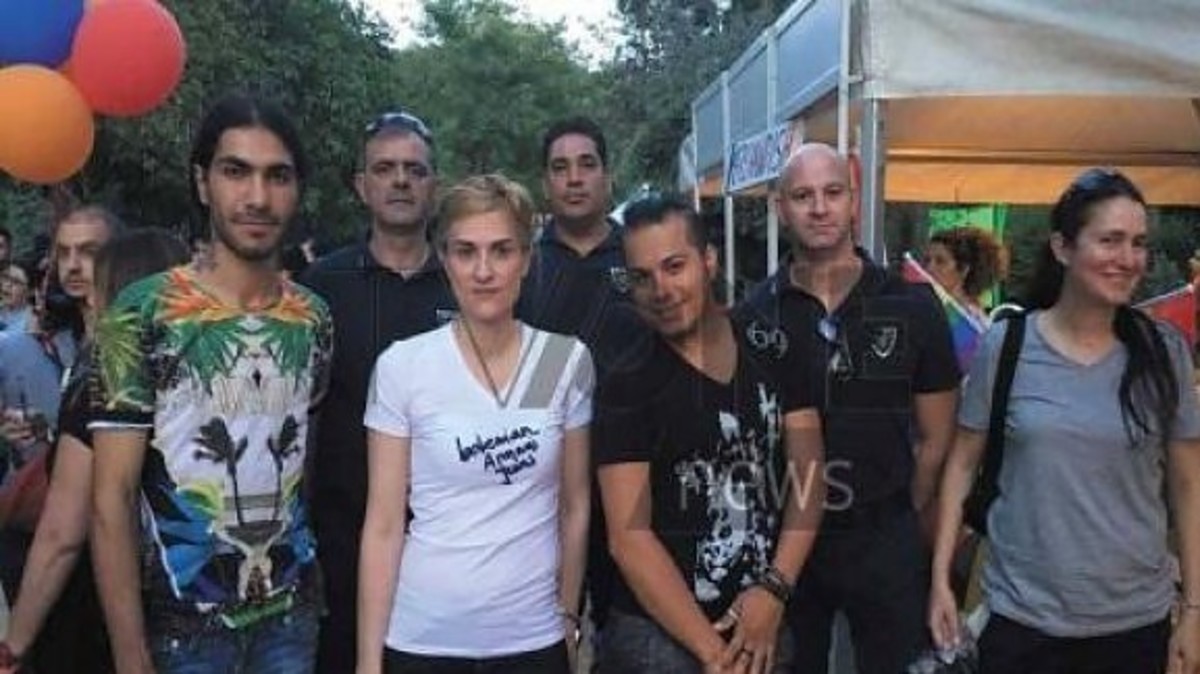 Η Κύπρος πρωτοπορεί στο Gay Pride! Παρέλασε η Διευθύντρια των Φυλακών μαζί με κρατούμενους