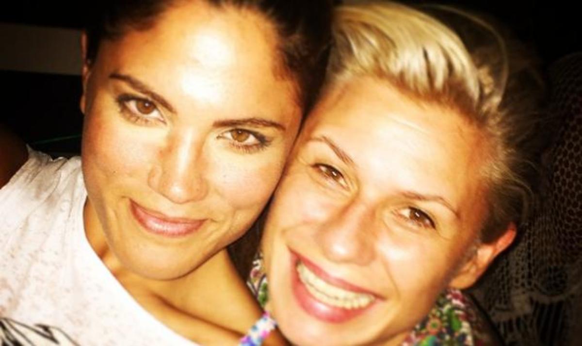 Όταν η Κατερίνα Καραβάτου συνάντησε την Μαίρη Συνατσάκη