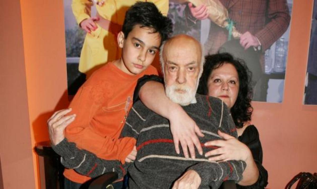 Ανδρέας Μπάρκουλης: “Σβήνει” από ασιτία