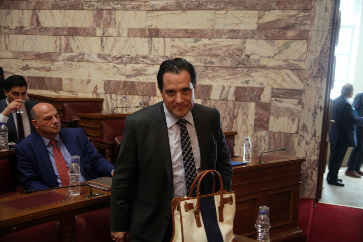 Γεωργιάδης: Θα τα ψηφίσουν όλα! Δίνουν και την ψυχή τους για την καρέκλα!