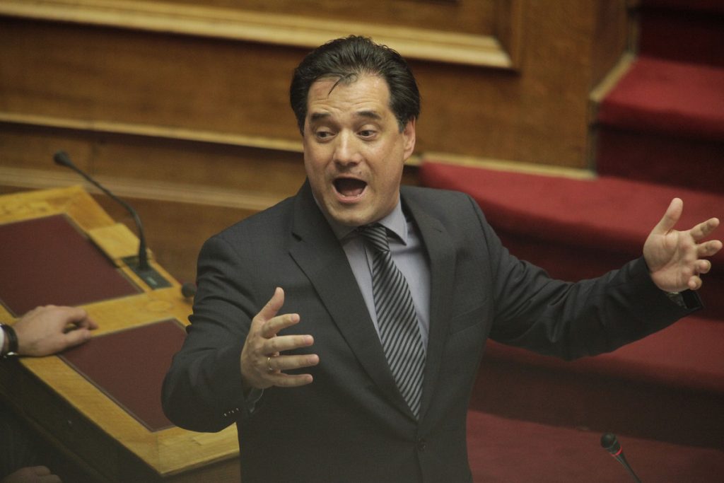 To twitter χοροπηδά παρέα με τον Άδωνι σε ρυθμούς… “και αγκ και ουγκ”