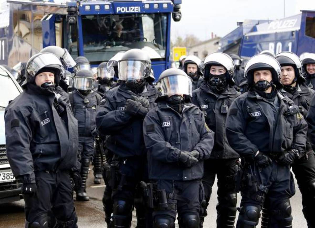 Συνελήφθησαν 3 τρομοκράτες – Ήθελαν να πλημμυρίσουν με αίμα την Γερμανία – Στόχος η Μέρκελ