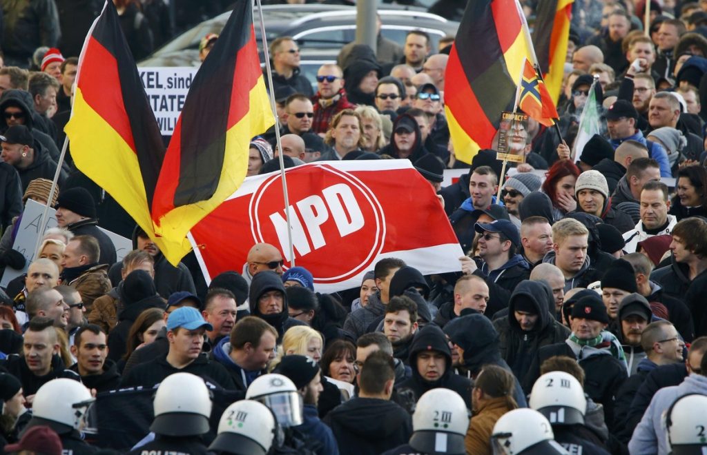 “Συνταγματικοί” οι ναζιστές στη Γερμανία!