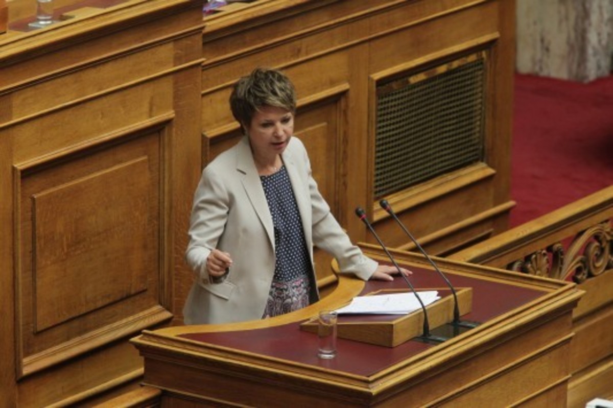 Γεροβασίλη: Δεν υπάρχει σκέψη για εκλογές