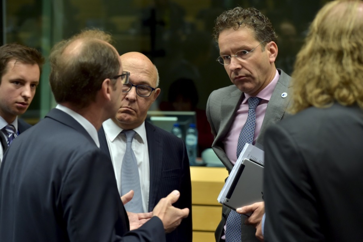 «Πώς σ’ έκανε έτσι το ξενύχτι ρε μαλ… Γερούν»;