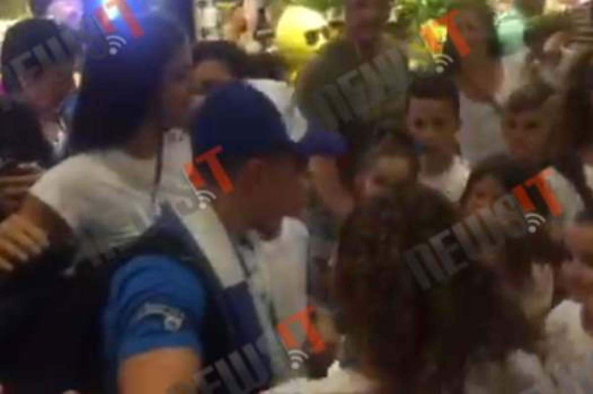 Πετρούνιας με μικρά παιδιά