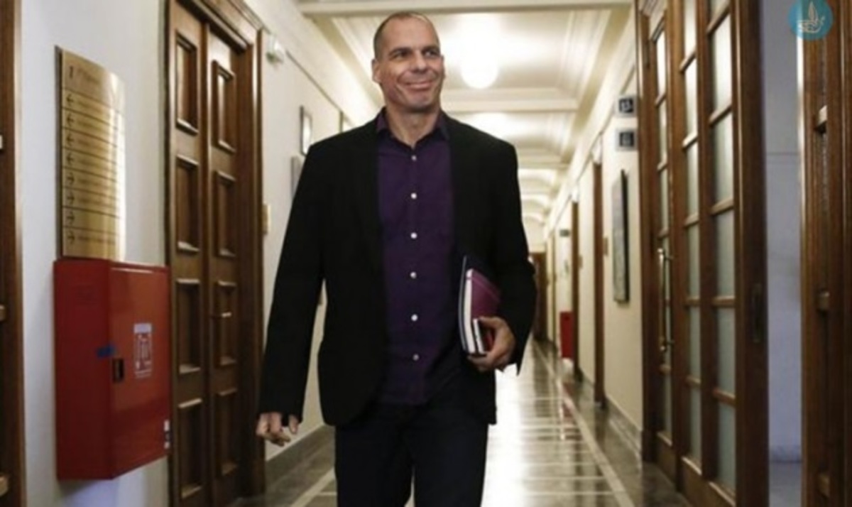 Πατέρας Γιάνη Βαρουφάκη για παραίτηση: “Ο λαός αγαπάει τον γιο μου”