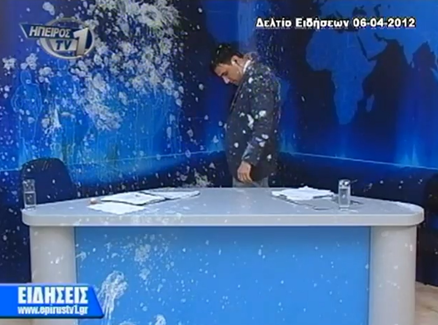 Ο δημοσιογράφος που έγινε πρώτο θέμα σε όλο τον κόσμο μιλάει για τη στιγμή της επίθεσης