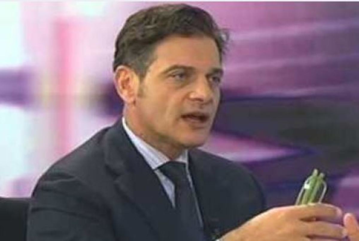 Νέες ελπίδες για τη σκλήρυνση: Τι λέει ο νευρολόγος Δ.Μητσικώστας