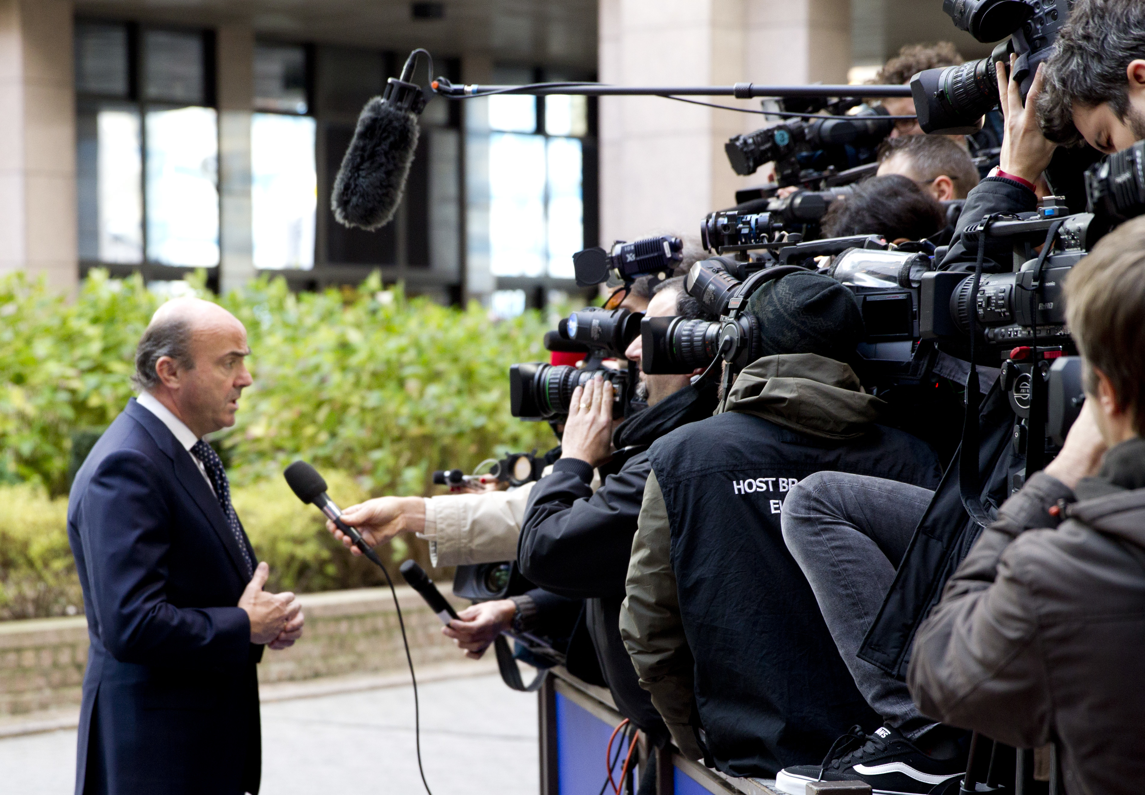 Η Ισπανία βλέπει φως στο τούνελ στο τέλος του 2013