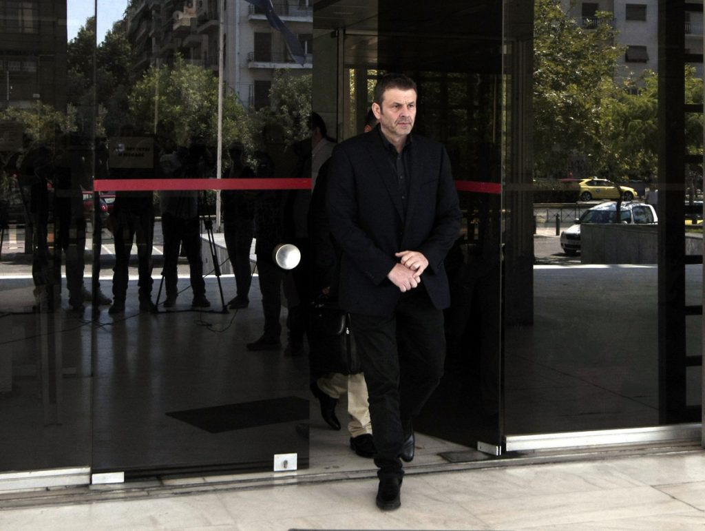 Μετά τον Γκλέτσο και την Αντζελα, τρέμετε πρώην σύζυγοι και σύντροφοι γυναικών που διψούν για δημοσιότητα