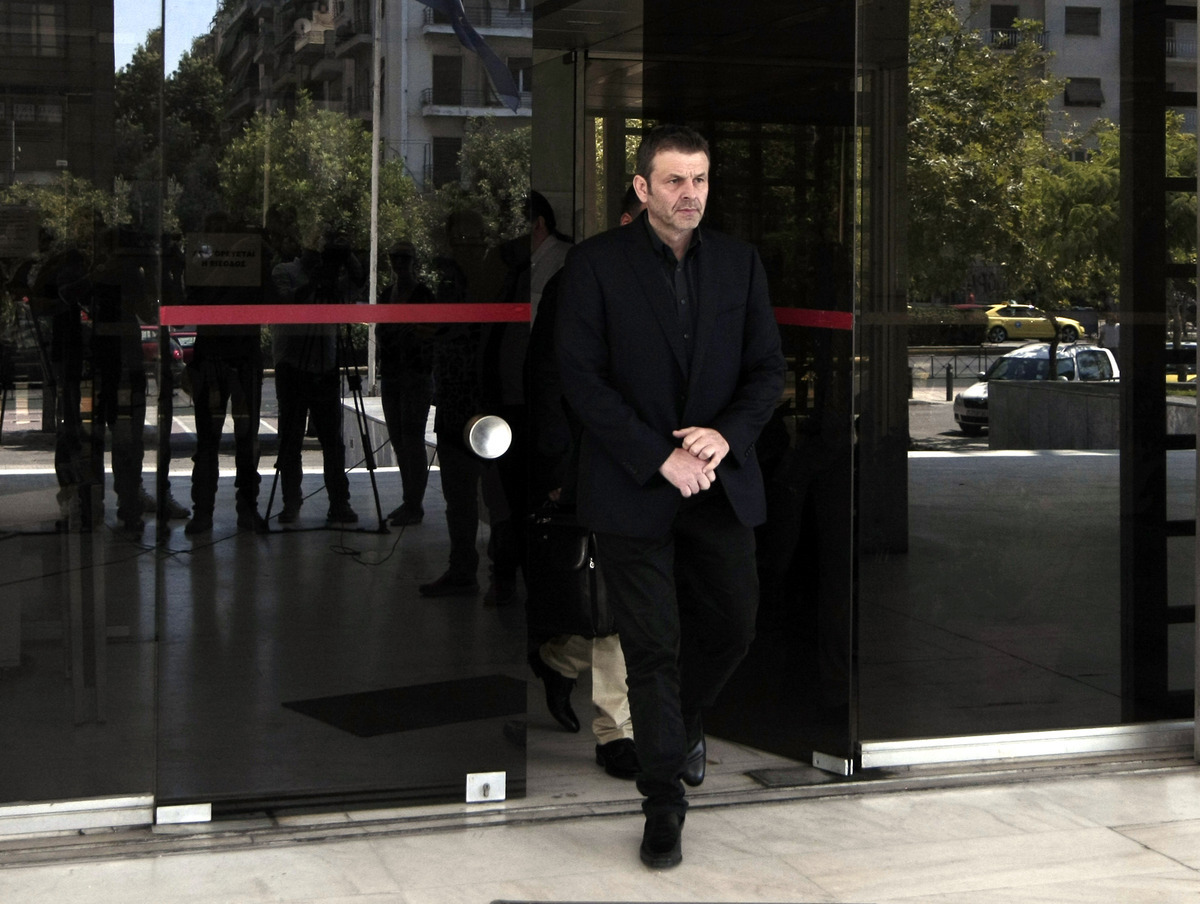 Μετά τον Γκλέτσο και την Αντζελα, τρέμετε πρώην σύζυγοι και σύντροφοι γυναικών που διψούν για δημοσιότητα