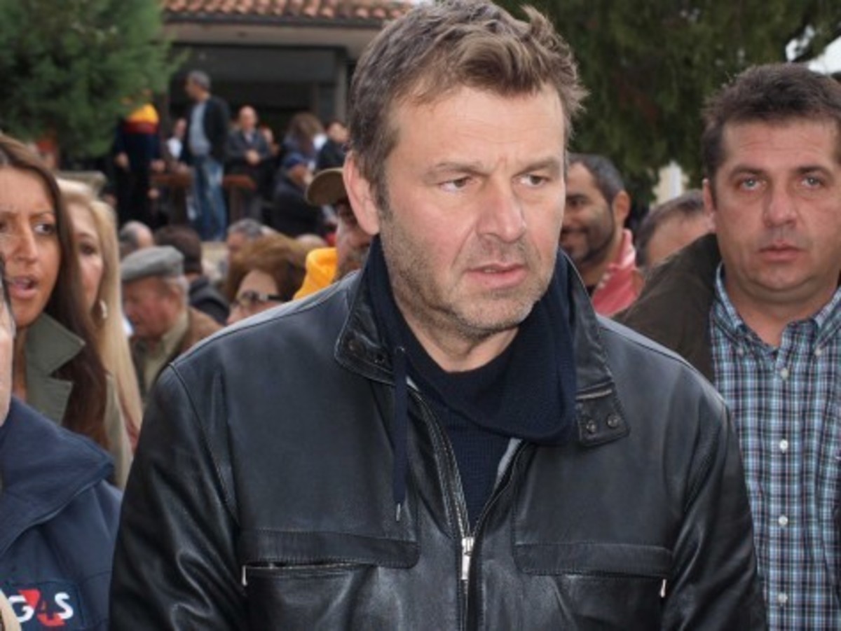 Καταγγελίες Γκλέτσου για εκβιασμούς