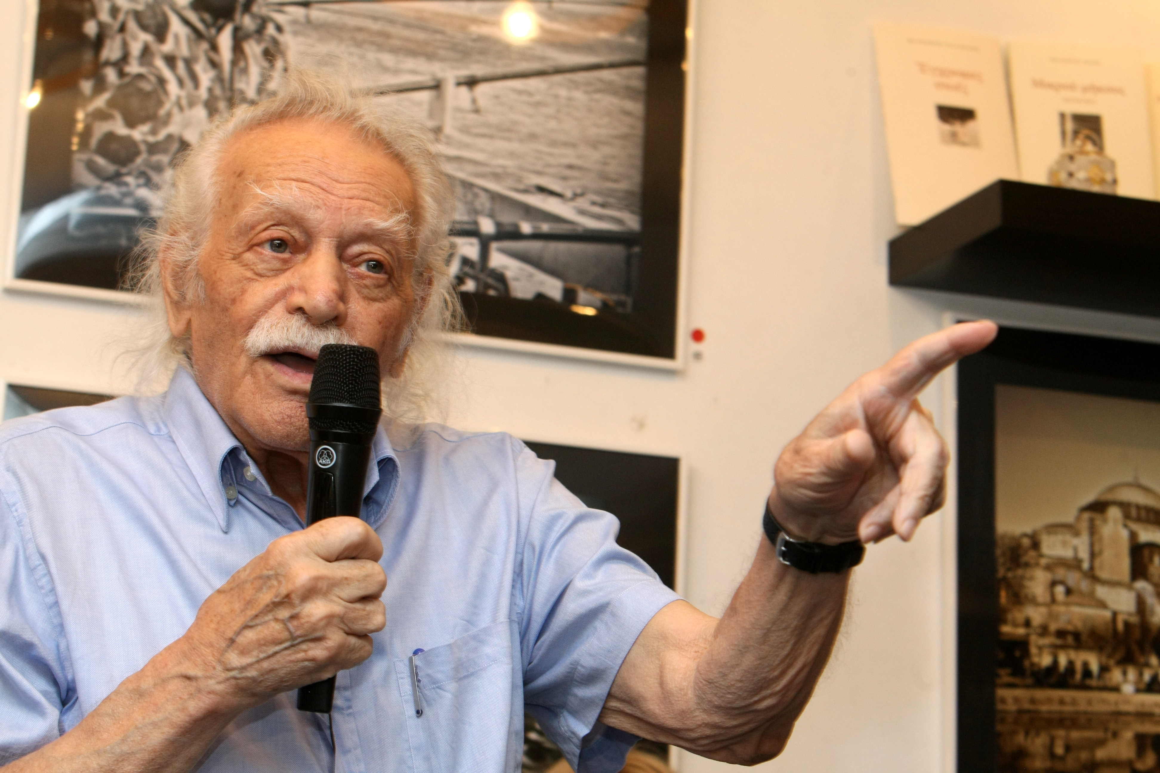 Αυστριακό αφιέρωμα για Γλέζο: Ο αντίπαλος του Χίτλερ στο Ευρωκοινοβούλιο