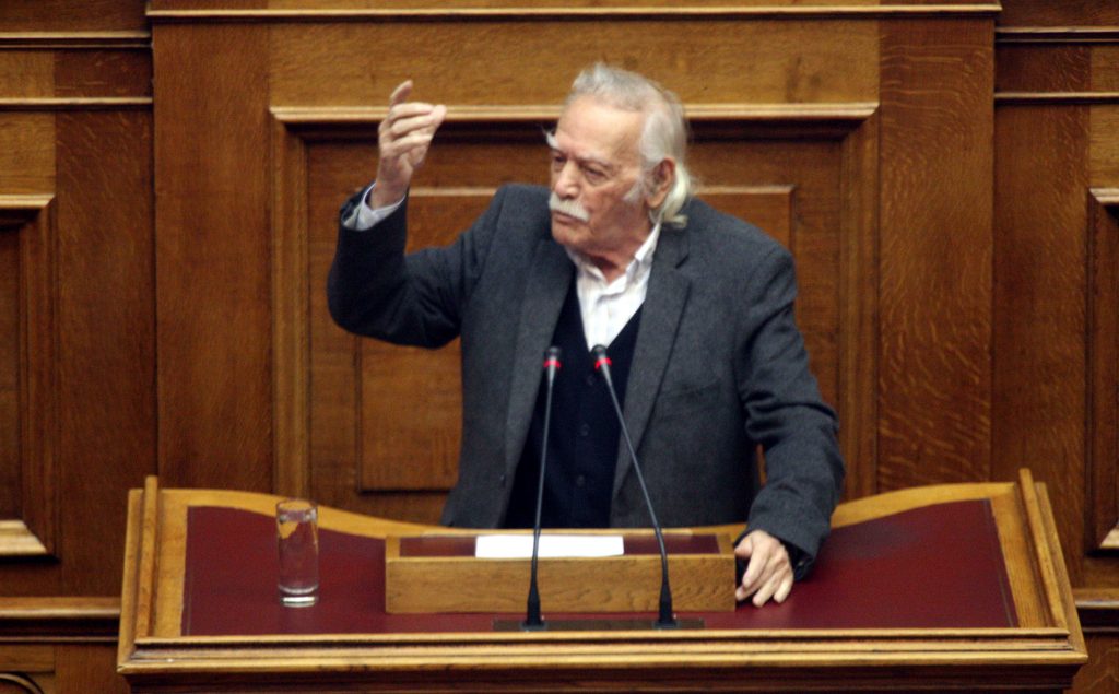 Διχασμένος ο ΣΥΡΙΖΑ για την άρση ασυλίας βουλευτών της ΧΑ