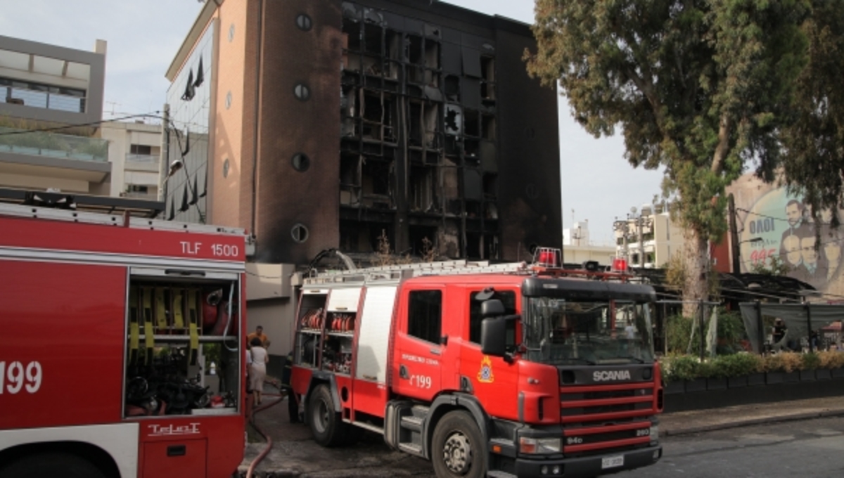 Που θα εξυπηρετηθούν οι κάτοικοι των Νοτίων προαστίων μετά τη φωτιά στον ΕΟΠΥΥ Γλυφάδας!