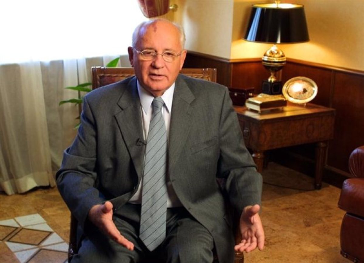 Μήνυμα Γκορμπατσόφ σε Πούτιν, Ομπάμα: Βοηθήστε την Ουκρανία