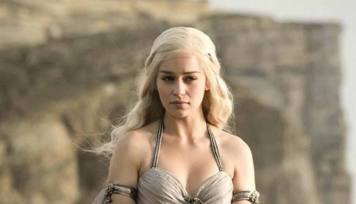 Η πραγματική εικόνα της σέξι Daenerys στην παραλία!