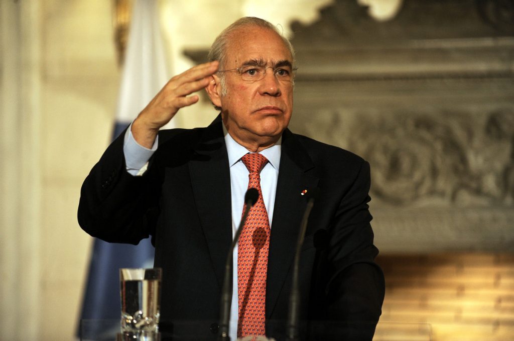 Μήνυμα του επικεφαλής του ΟΟΣΑ: Μην τιμωρήσετε την Ισπανία και την Πορτογαλία