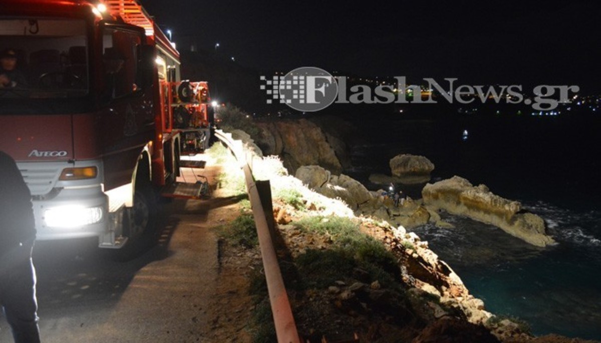 Θρήνος για τον χαμό των δύο σπουδαστών στα Χανιά – Έπεσαν στον γκρεμό με τη μηχανή (ΦΩΤΟ, ΒΙΝΤΕΟ)