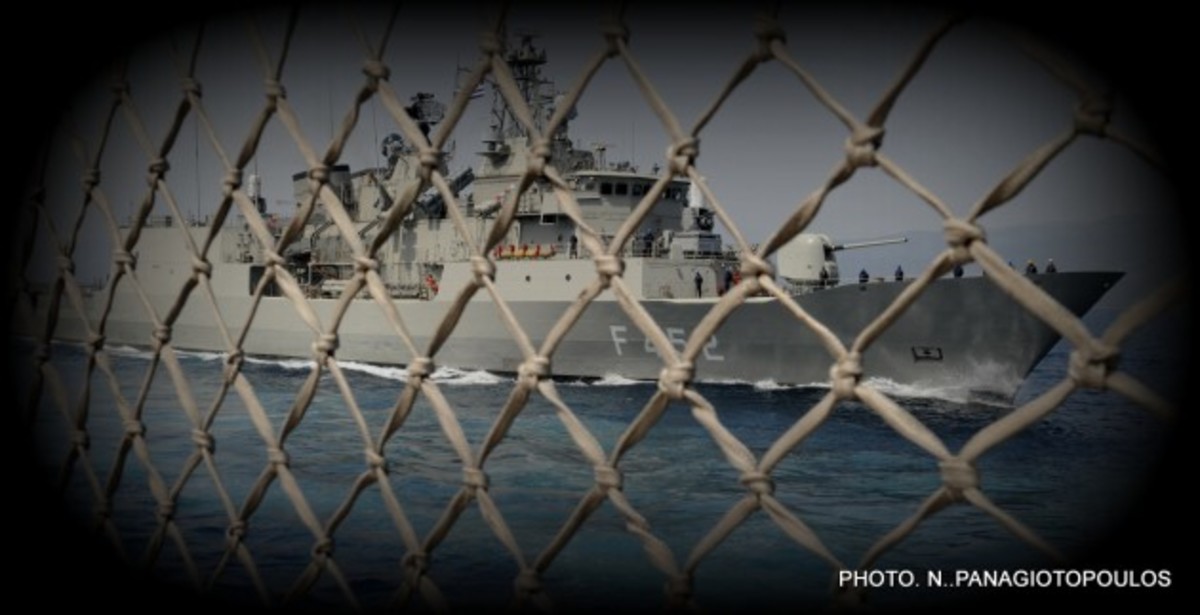 Γιατί ο Δένδιας πάει σε φρεγάτα του Στόλου στο Αιγαίο για να διανυκτερεύσει