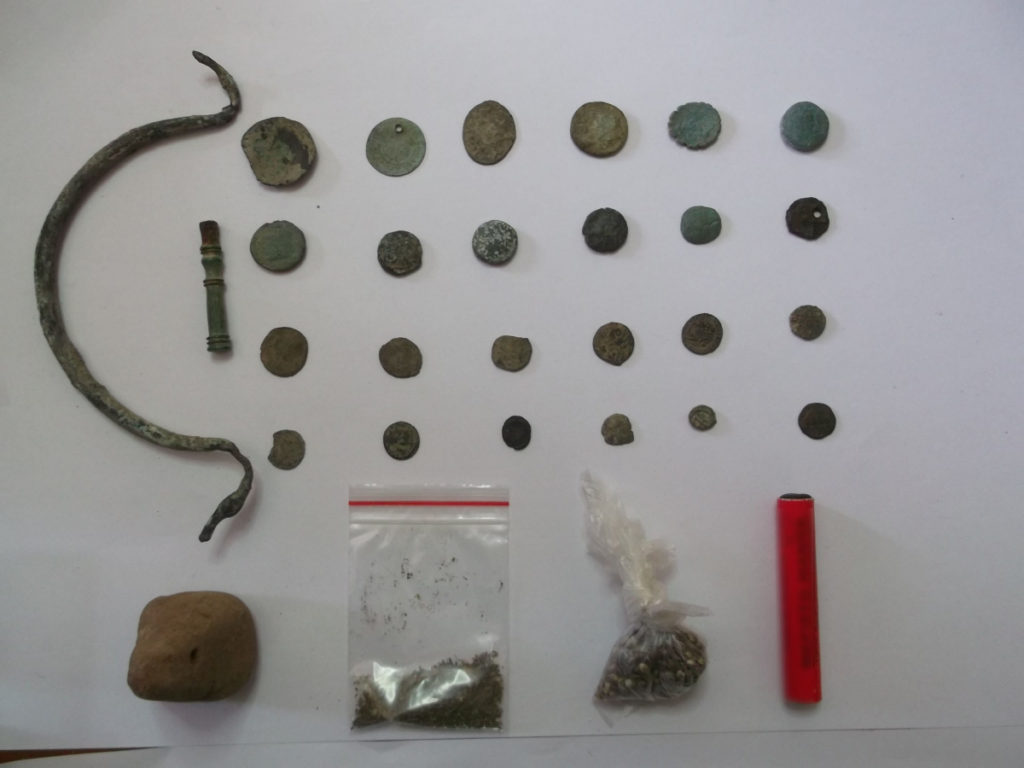 Τρεις συλλήψεις για αρχαιοκαπηλία στα Γρεβενά [pics]