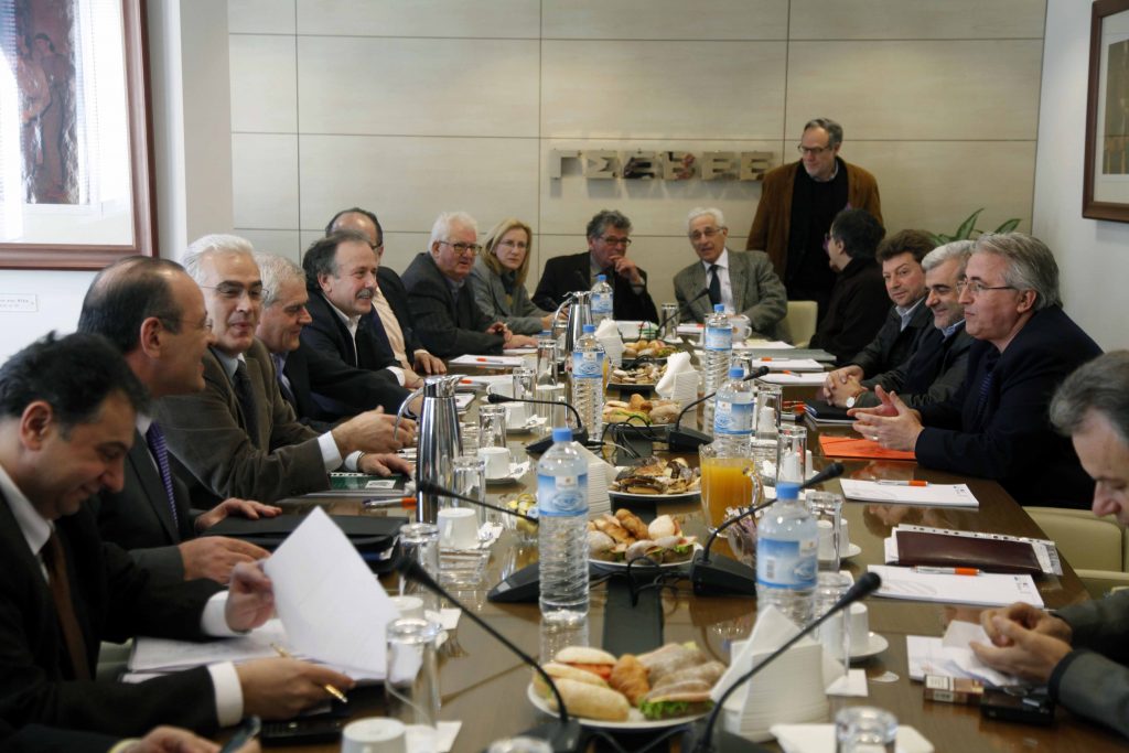 Στιγμιότυπο από την σηεμρινή συνάντηση εργοδοτών - ΓΣΕΕ ΦΩΤΟ EUROKINISSI