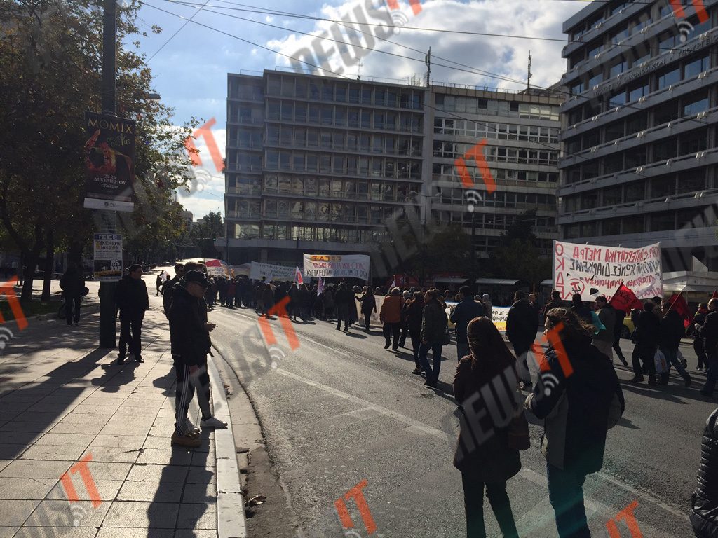 Απεργία – ΓΣΕΕ – ΑΔΕΔΥ: Σκόρπια διαδήλωση… [pics]