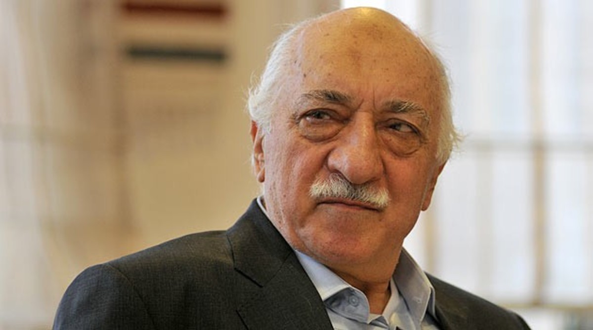 Γκιουλέν: Ο Ερντογάν κρατεί σε ομηρεία όλη τη χώρα!