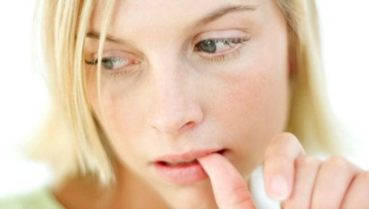 Σε ποιες περιπτώσεις οι πόνοι της περιόδου δείχνουν κάτι πιο σοβαρό