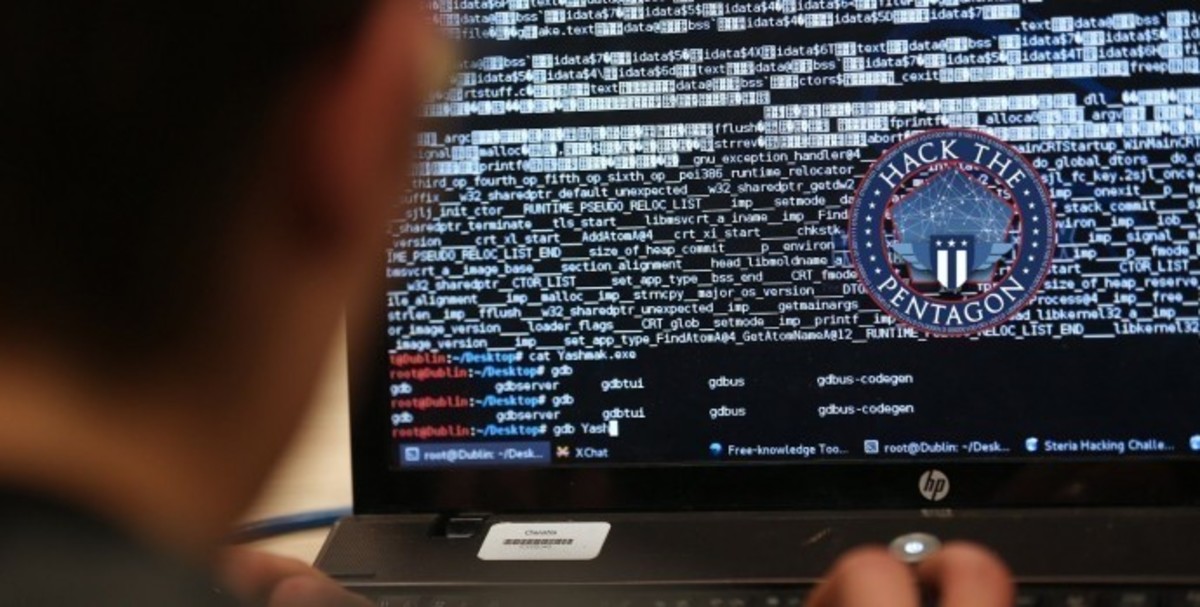 Το Πεντάγωνο προκαλεί τους χάκερς