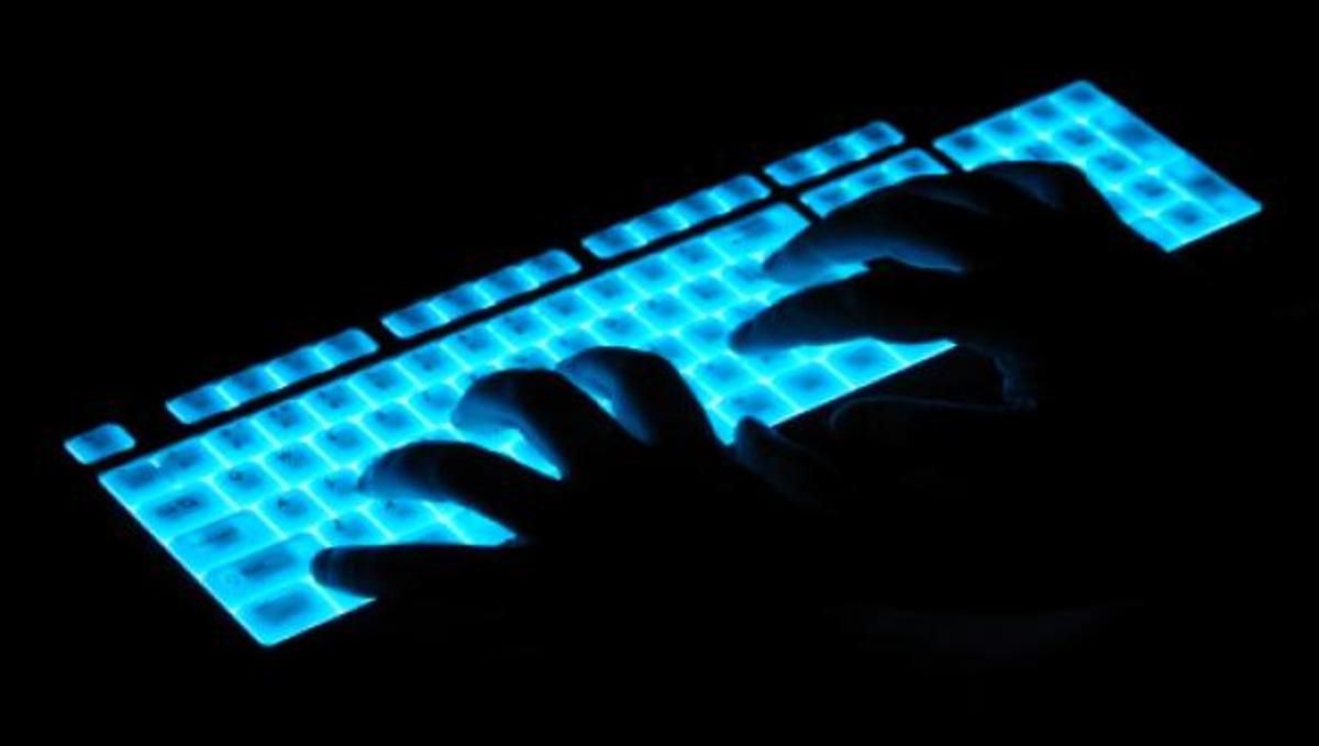 Διαδικτυακός πόλεμος ανάμεσα σε Έλληνες Hackers!