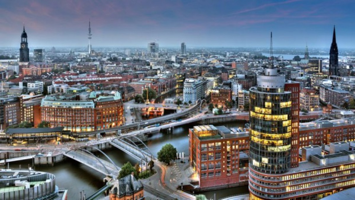 Το Αμβούργο διώχνει τα αυτοκίνητα από το κέντρο της πόλης