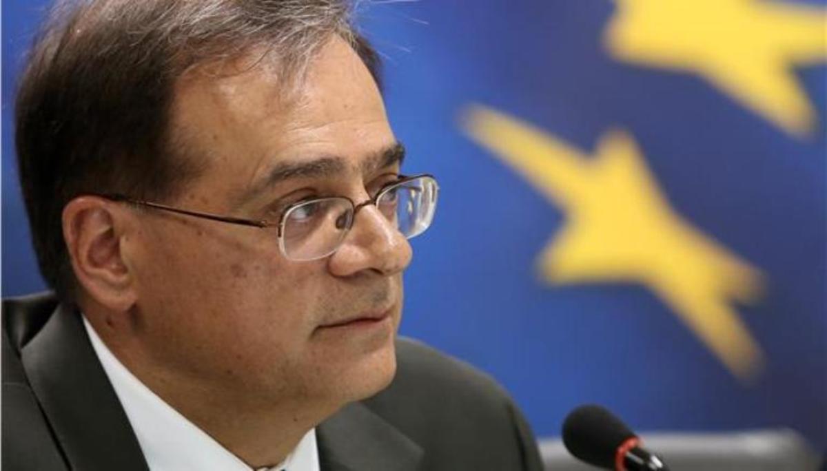 Το ΣτΕ καλεί Χαρδούβελη “για συμμόρφωση” με την απόφαση ακύρωσης των περικοπών των στρατιωτικών