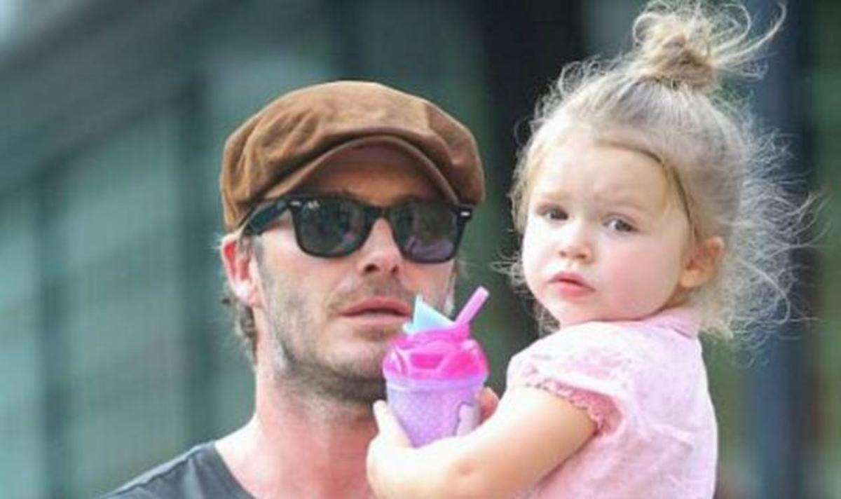 David Beckham: Άφησε την τρίχρονη κόρη του να του κάνει “τατουάζ”!